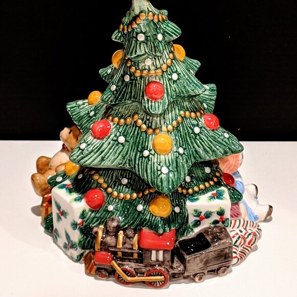Fitz and Floyd Essentials “Wee Christmas Tree” Ceramic Cookie Jar - Picture 8 of 11